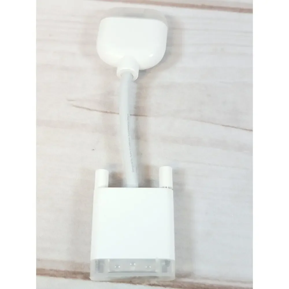 Apple DVI-I Single Link to VGA Female Monitor Adapter Display Cable